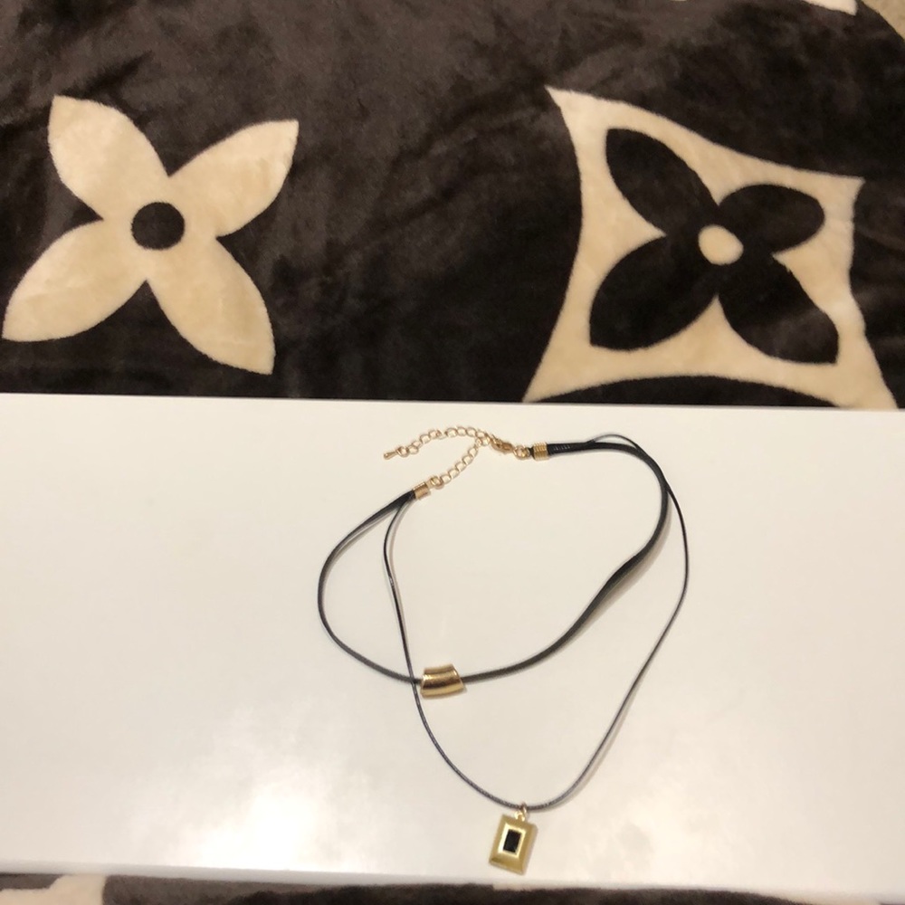 FREE - Reversible Double Choker - Picture 1 of 5